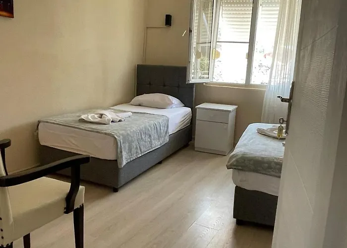 Almina Kantarci 3* Ayvalik